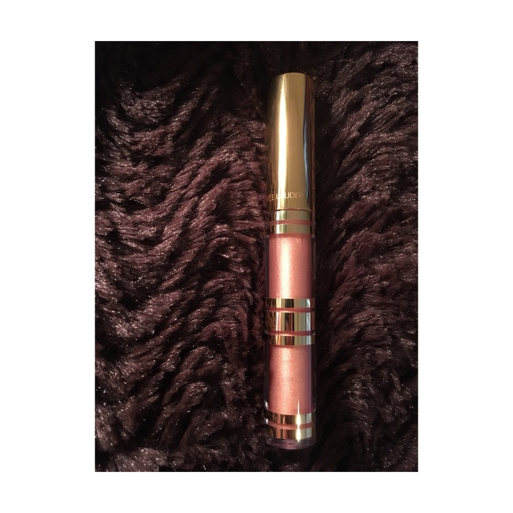 🥳🎉🎊Host Pick !! Estée Lauder gloss